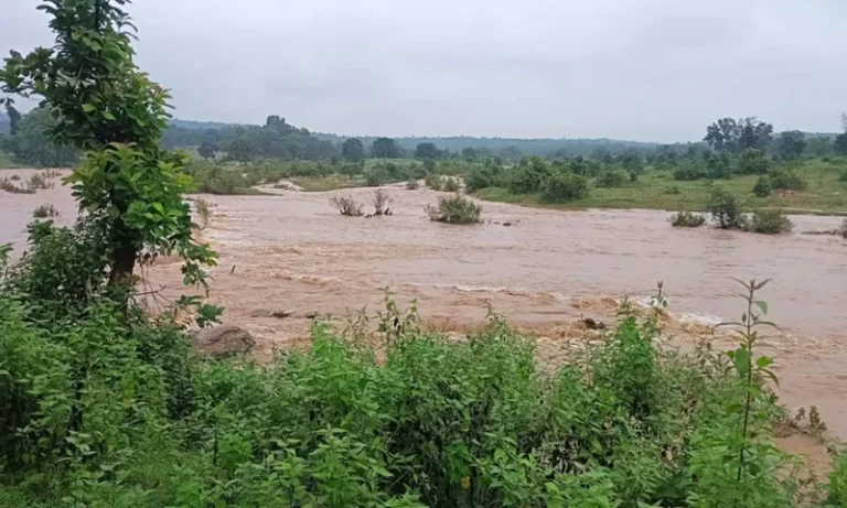 ଟାପୁରେ ଜଳବନ୍ଦୀ ୫ ଗ୍ରାମବାସୀ