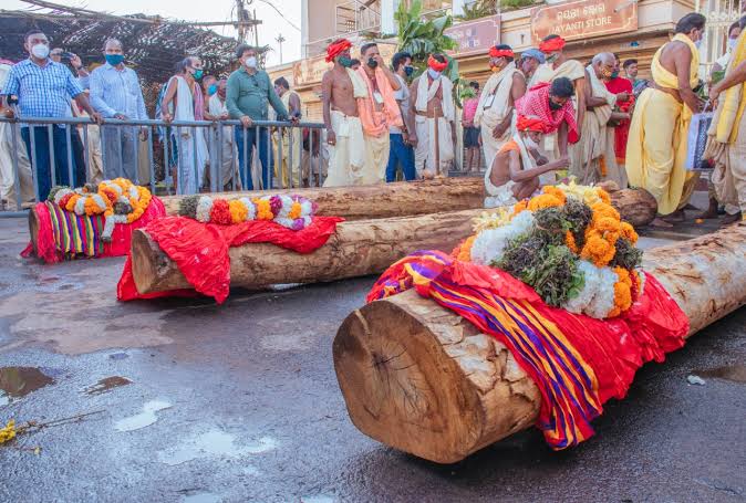 ରଥ ପାଇଁ କାଠ ଚିହ୍ନଟ -ନୟାଗଡ଼ ଗଲେ ୪ ଜଣିଆ ଟିମ୍‌