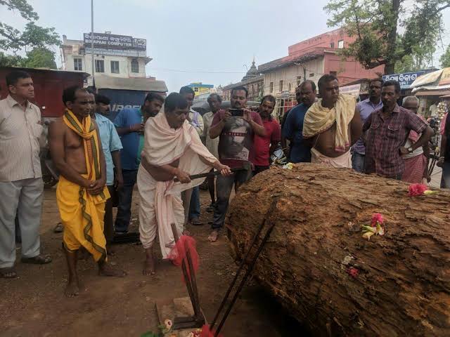 ଆରମ୍ଭ ହୋଇଯାଇଛି ରୁକୁଣା ରଥ ନିର୍ମାଣ କାର୍ଯ୍ୟ, ୩ ତାରିଖ ସୁଦ୍ଧା ସରିବ ରଥ ତିଆରି