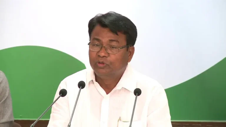 ନିଷ୍ପତ୍ତିର ପୁନର୍ବିଚାର କରନ୍ତୁ, ୨୭% ସଂରକ୍ଷଣ ଦିଅନ୍ତୁ: ଭକ୍ତ