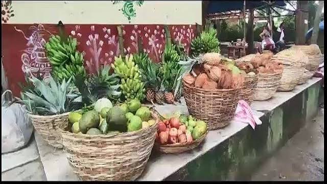 ନିଆଳି ମାଧବଜୀଉ ମନ୍ଦିରରୁ ଶ୍ରୀ କ୍ଷେତ୍ର ଆସିଛି ମହାପ୍ରଭୁଙ୍କ ଲାଗି ଅଣସର ଫଳ ଭାର