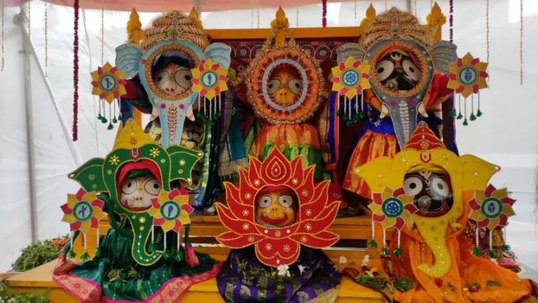 ବିଶାଖାପାଟଣାରେ ଦେବସ୍ନାନ ପୂର୍ଣ୍ଣିମା ଅନୁଷ୍ଠିତ; ରଥଯାତ୍ରା ପାଇଁ ପ୍ରସ୍ତୁତି ଜାରି