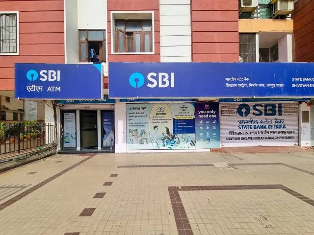 SBIରେ ଚାକିରି କରିବାର ସୁଯୋଗ, ଜାଣନ୍ତୁ ଡିଟେଲ୍ସ