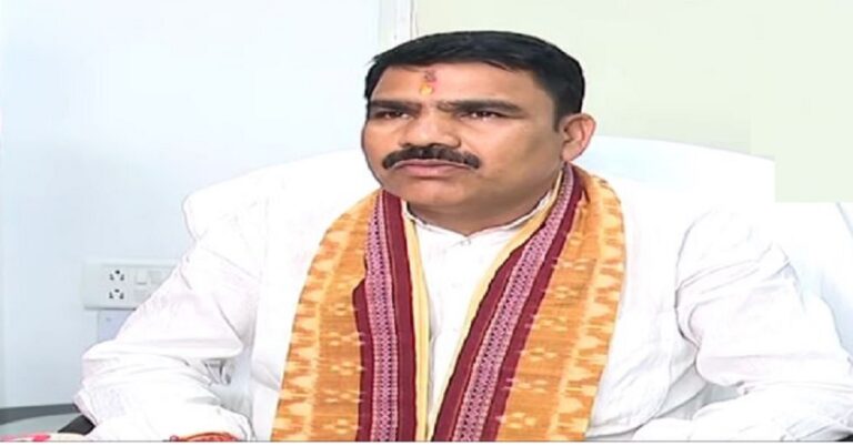 ସ୍କୁଲରେ ଭଗବତ ଗୀତା ପାଠ କରିବେ ଛାତ୍ରଛାତ୍ରୀ: ଗଣଶିକ୍ଷା ମନ୍ତ୍ରୀ