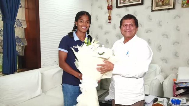 ଖେଲୋ ଇଣ୍ଡିଆ ୱାଟର ସ୍ପୋର୍ଟସରେ କମାଲ କରିଥିଲେ ରଶ୍ମିତା, ସମ୍ବର୍ଦ୍ଧିତ କଲେ କିଟ୍ ଓ କିସ ପ୍ରତିଷ୍ଠାତା ଡକ୍ଟର ଅଚ୍ୟୁତ ସାମନ୍ତ