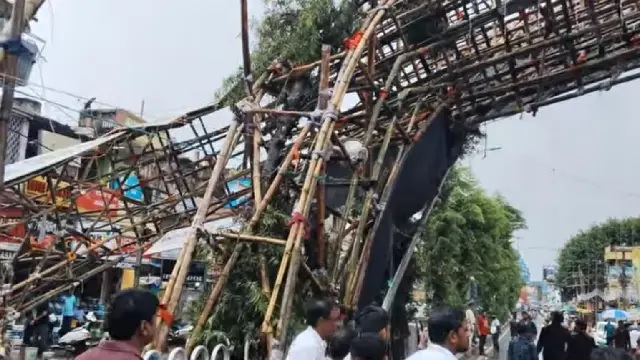 କଟକରେ ଲଘୁଚାପ ଜନିତ ବର୍ଷା, ଭାଙ୍ଗିଲା କଲେଜ ଛକ ଲାଇଟ ଗେଟ