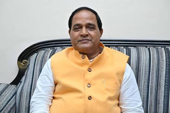 ଇ-କେୱାଇସି କରିନଥିଲେ ଆସନ୍ତା ମାସରୁ ବନ୍ଦ ହେବ ଚାଉଳ, ସୂଚନା ଦେଲେ ମନ୍ତ୍ରୀ କୃଷ୍ଣଚନ୍ଦ୍ର ପାତ୍ର