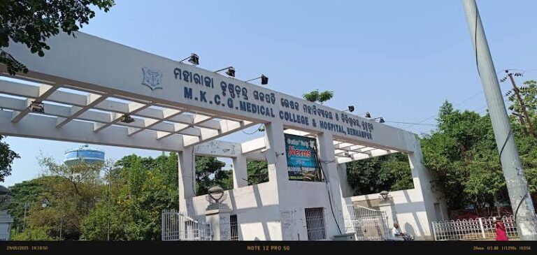ହୋଟେଲରେ ଗ୍ୟାସ୍ ସିଲିଣ୍ଡର ଫାଟି ଦୁଇ ଗୁରୁତର ହୋଟେଲରେ ଗ୍ୟାସ୍ ସିଲିଣ୍ଡର ଫାଟି ଦୁଇ ଗୁରୁତର
