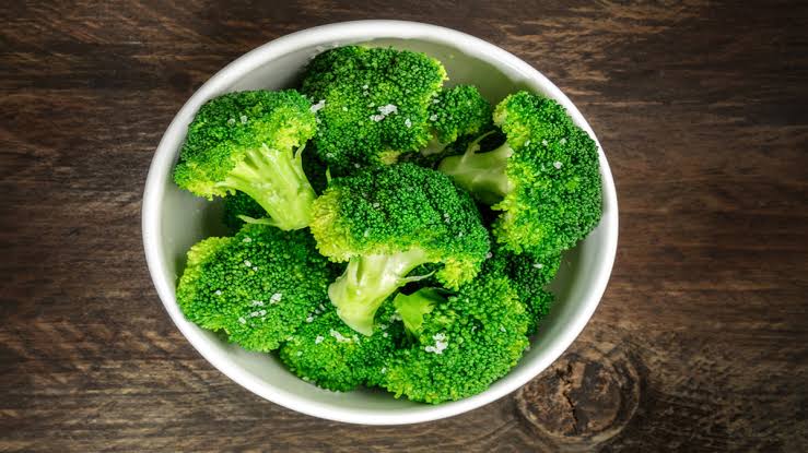 ସୁପରଫୁଡ୍ ବ୍ରୋକଲି, ହାଡ଼ ଏବଂ କ୍ୟାନସର ସମସ୍ୟା ପାଇଁ ହୋଇଥାଏ ବରଦାନ ସଦୃଶ
