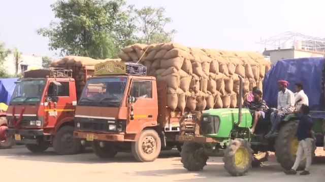ମଣ୍ଡିରୁ ଉଠୁନି ଧାନ, ଚାଷୀଙ୍କ ମଧ୍ୟରେ ତୀବ୍ର ଅସନ୍ତୋଷ