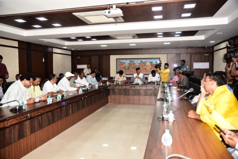 ଶ୍ରୀମନ୍ଦିରରେ ଦିବ୍ୟାଙ୍ଗ ପାଇଁ ହେବ ସ୍ବତନ୍ତ୍ର ଦର୍ଶନ ବ୍ୟବସ୍ଥା, ମୁଖ୍ୟ ପ୍ରଶାସକ ଅଧ୍ୟକ୍ଷତାରେ ହୋଇଛି ଆଲୋଚନା