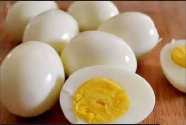 ପ୍ରତିଦିନ ଜଳଖିଆରେ ଅଣ୍ଡା ଖାଉଛନ୍ତି କି? ଜାଣନ୍ତୁ କ’ଣ କହୁଛନ୍ତି ଡାଏଟିସିଆନ୍