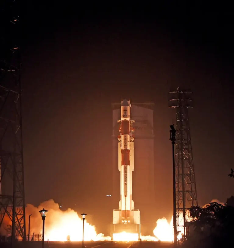 ଆଜି ଇସ୍ରୋର ବଡ଼ ମିଶନ, ମହାକାଶକୁ ଯିବ ୧୬ଟି ସାଟେଲାଇଟ୍