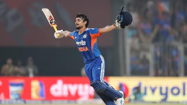 ଟି୨୦ ବିଶ୍ବକପ ପୂର୍ବରୁ ଆଇସିସି ରାଙ୍କିଂରେ ବଡ଼ ପରିବର୍ତ୍ତନ, ୩୨ ଜଣକୁ ପଛରେ ପକାଇଲେ ଇଶାନ କିଶନ