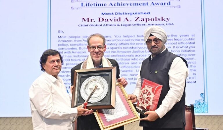 କିଟ୍‍ ଓ କିସ୍‍ ପରିଦର୍ଶନ କଲେ ଆମାଜନ ଆଇନ୍‍ ମୁଖ୍ୟ