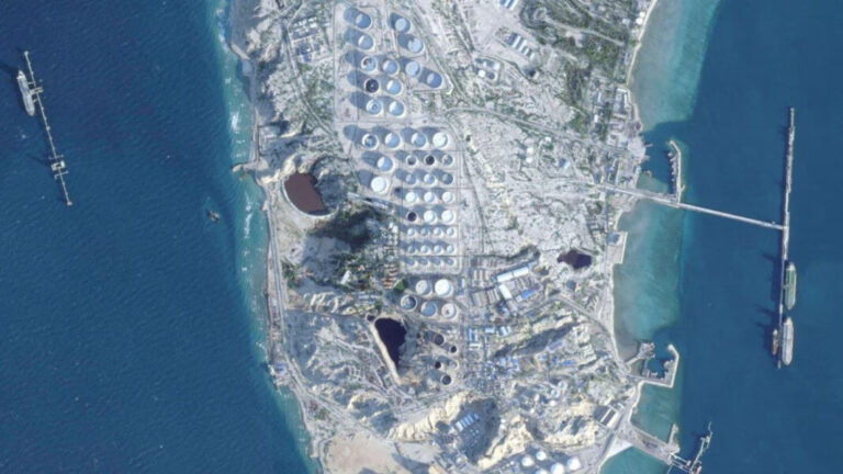 ଖର୍ଗ ଦ୍ଵୀପ ଉପରେ ଆମେରିକାର ଆକ୍ରମଣ