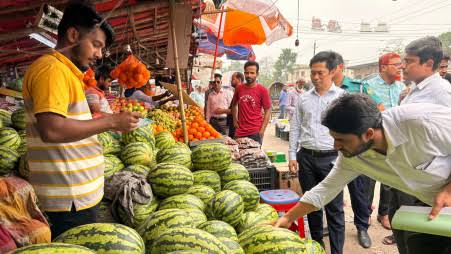 ବଜାରରୁ ତରଭୁଜ କିଣୁଛନ୍ତି କି? ଜାଣନ୍ତୁ ମିଠା ତରଭୁଜ ଚିହ୍ନିବାର ୩ଟି ସହଜ ଉପାୟ!