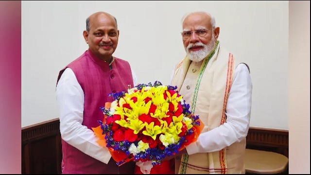 ମୋଦିଙ୍କୁ ଭେଟିଲେ ମନମୋହନ