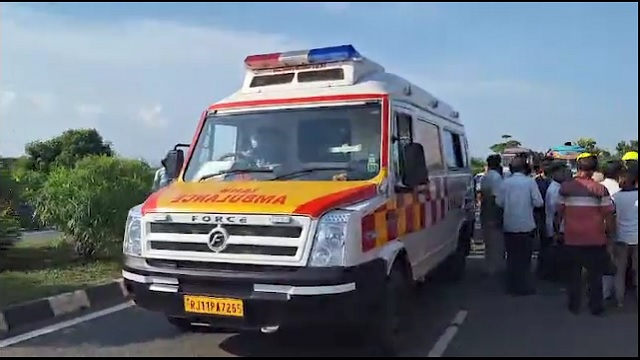 ଟ୍ରକ୍ ପଛରେ ପିଟିଲା ପିକପ୍ ଭ୍ୟାନ, ୨ ମୃତ
