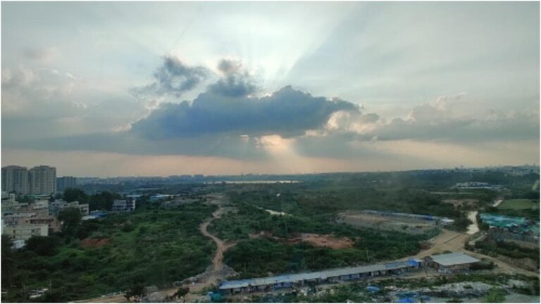 ବାଲେଶ୍ଵର ଆକାଶରେ ପ୍ରଚଣ୍ଡ ଶବ୍ଦ, ଥରିଲା ଘର ଓ ଝରକା