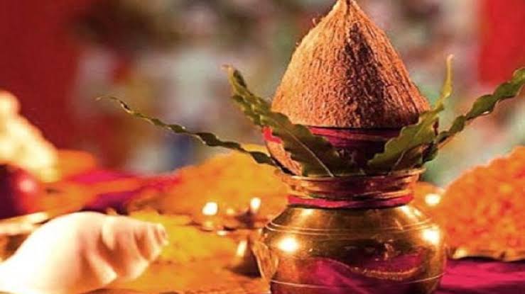 ପ୍ରତ୍ୟେକ ଶୁଭ କାର୍ଯ୍ୟରେ ସର୍ବପ୍ରଥମେ କାହିଁକି କରାଯାଏ କଳସ ସ୍ଥାପନା? ଜାଣନ୍ତୁ ଧାର୍ମିକ ମାନ୍ୟତା
