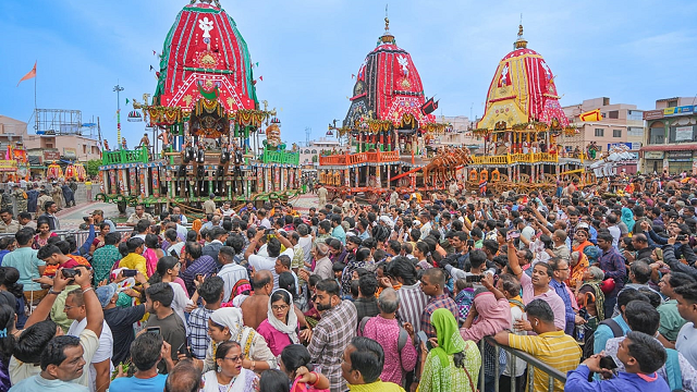 ରତ୍ନବେଦୀରୁ ମହାପ୍ରଭୁଙ୍କ ଜନ୍ମବେଦୀ ଯାତ୍ରା, ଅପରାହ୍‌ଣ ୪ଟାରୁ ରଥ ଟଣା ଆରମ୍ଭ