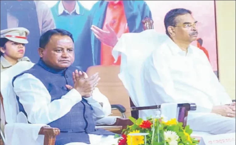 ନିଶା କାରବାର ନେଇ କଠୋର ହେଲେ ମୁଖ୍ୟମନ୍ତ୍ରୀ: ବୁଲ୍‌ଡୋଜର୍‌ ଚଳାଇବାକୁ ଧମକ