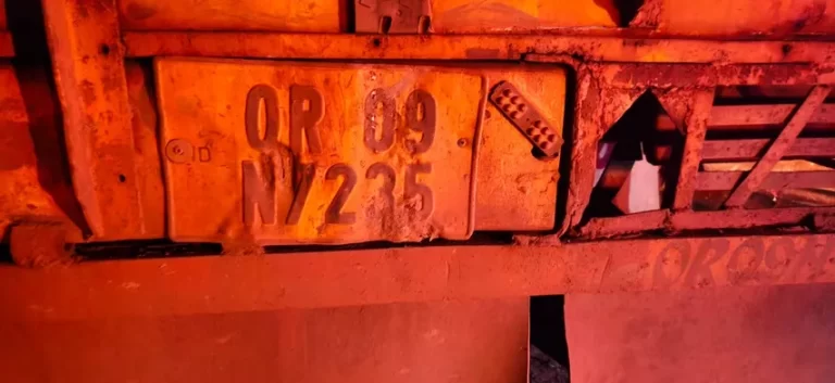 ଟ୍ରକ-ଟ୍ରଲର ମୁହଁlମୁହିଁ ଧକ୍କା, ଚାଳକ ମୃତ